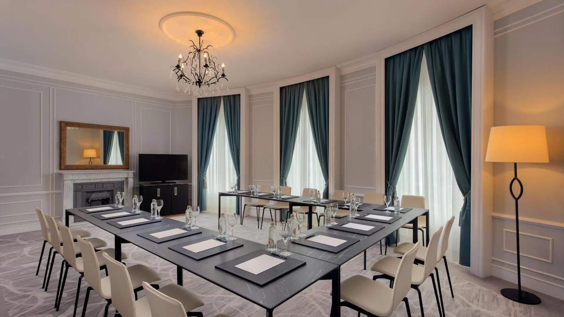 Hotel Maria Cristina, A Luxury Collection Hotel, Сан-Себастьян 5*,